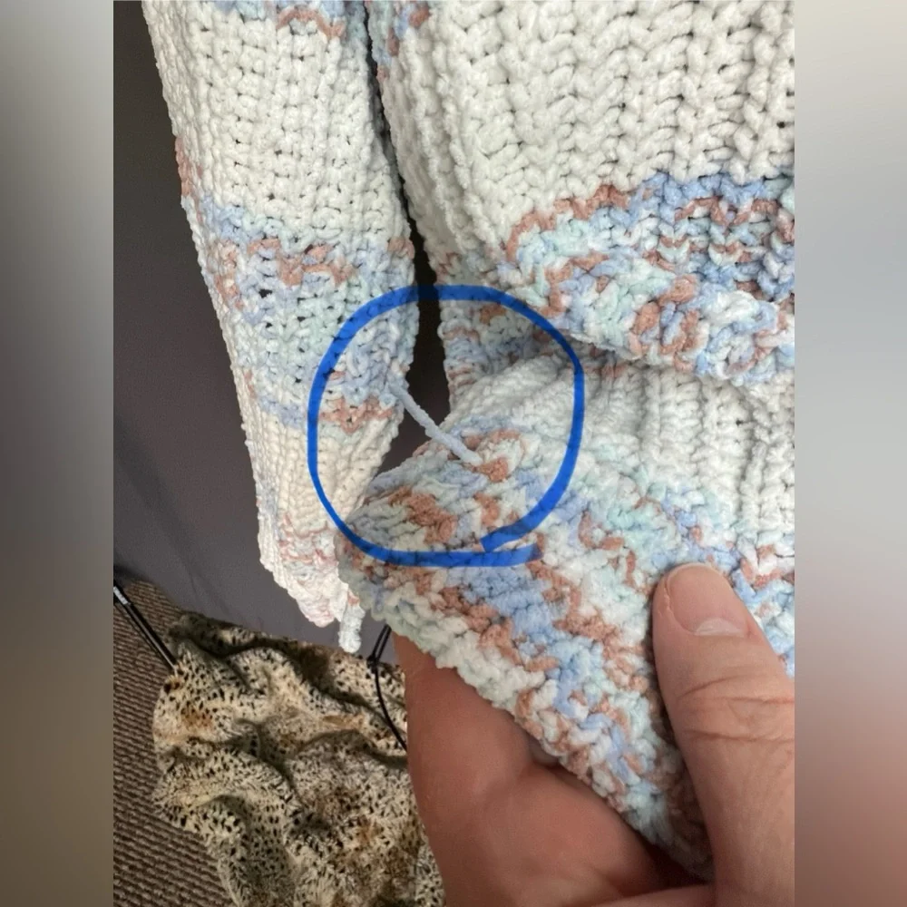 So - L - Crochet Crew Sweater - 100% Polyester - Used - Picture 8 of 11